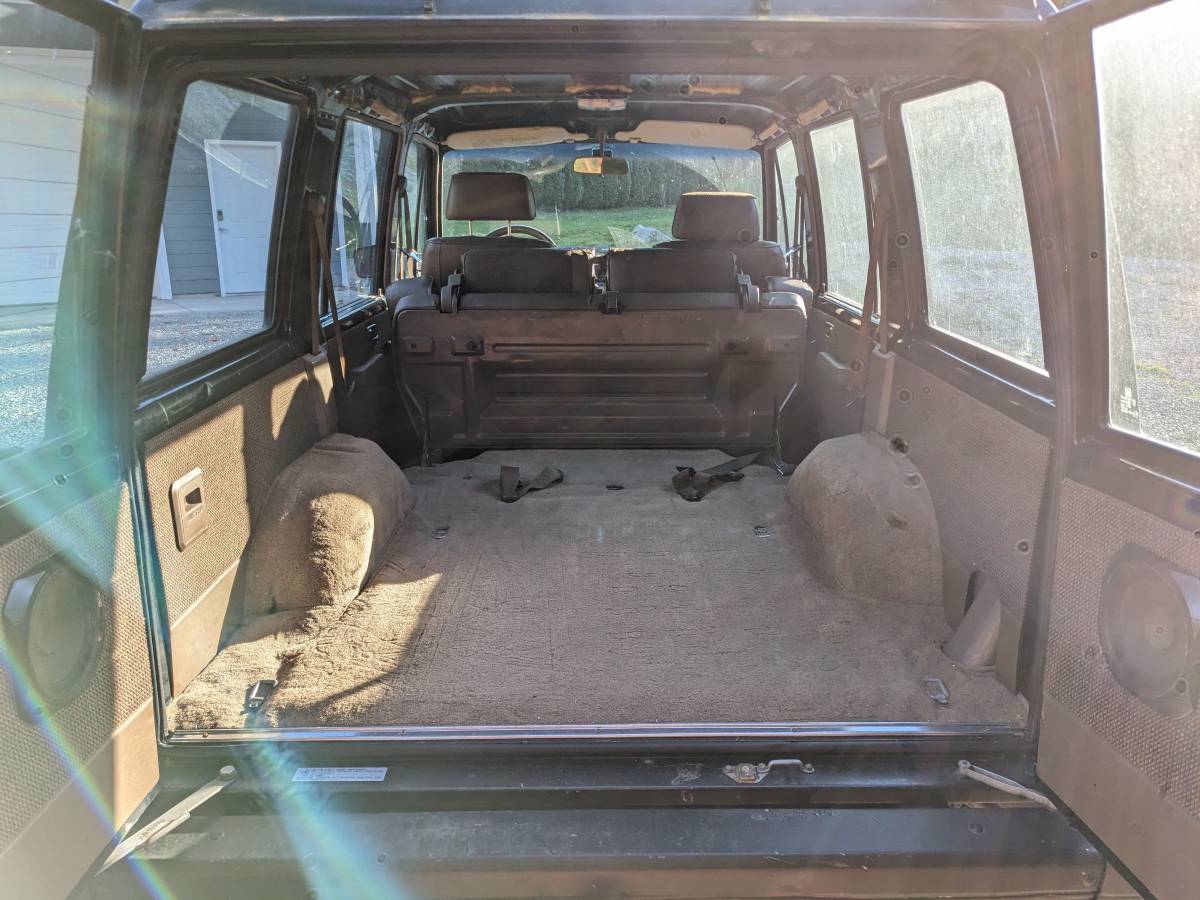Isuzu-trooper-1991-green-12