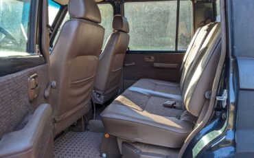 Isuzu-trooper-1991-green-7