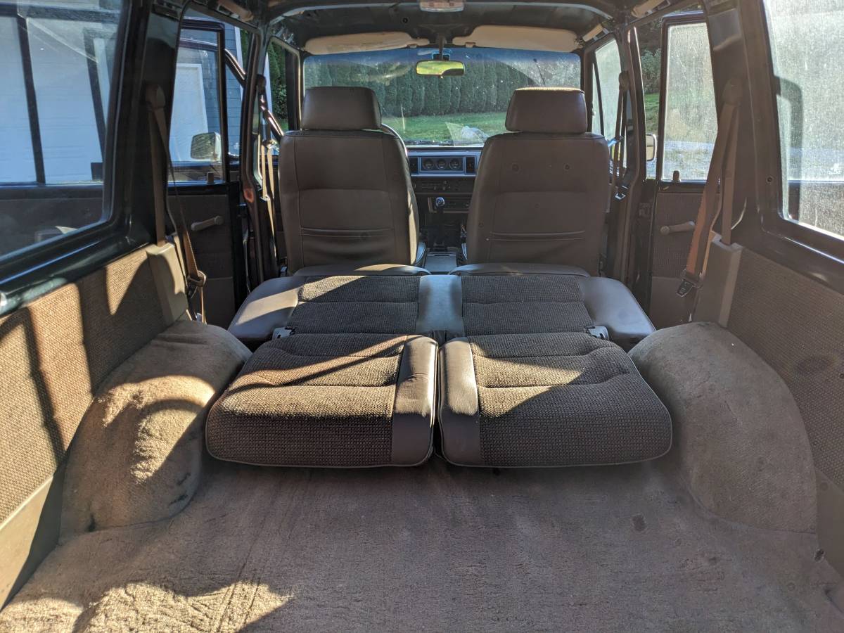 Isuzu-trooper-1991-green-8