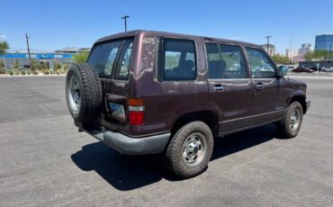 Isuzu-trooper-1993-5