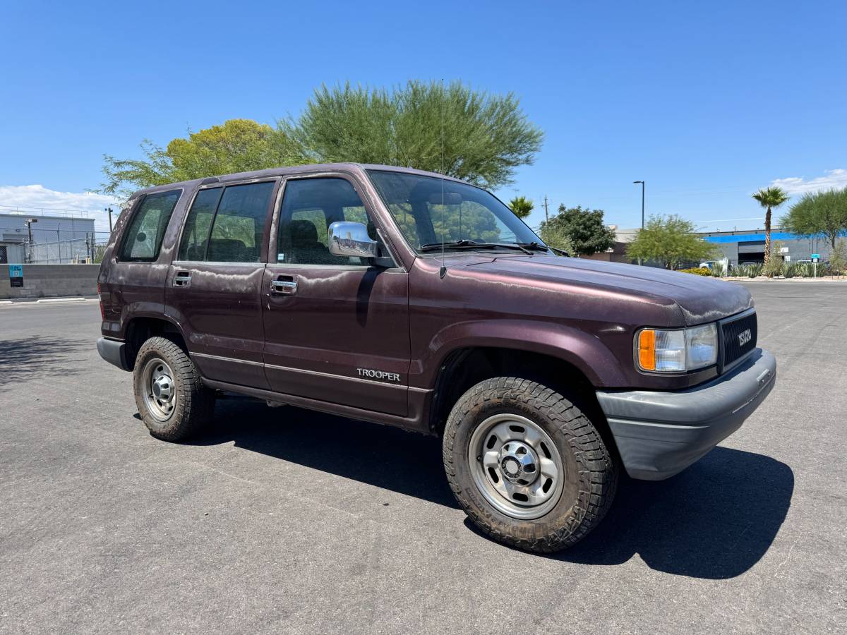 Isuzu-trooper-1993