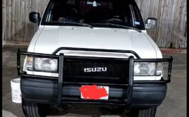 Isuzu-trooper-1994-white-1
