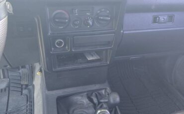 Isuzu-trooper-1994-white-10