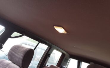 Isuzu-trooper-4x4-1992-purple-16
