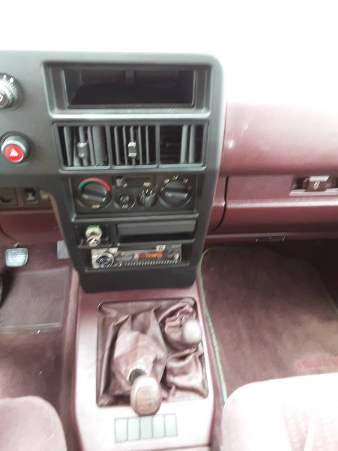 Isuzu-trooper-4x4-1992-purple-5