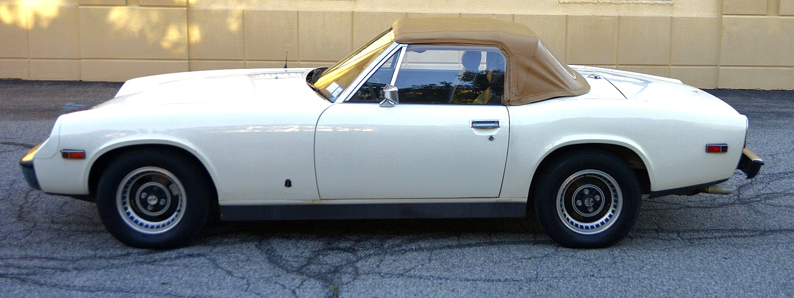 JENSEN-HEALEY-MK-II-CONVERTIBLE-1974-Convertible-4