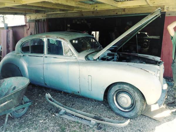 Jaguar-1954-grey-1