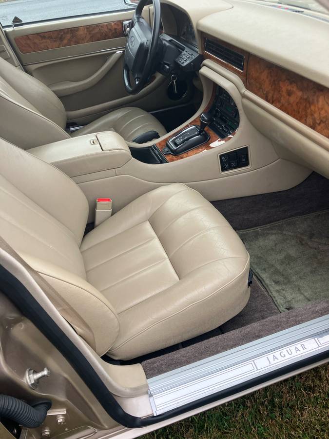 Jaguar-1994-custom-10