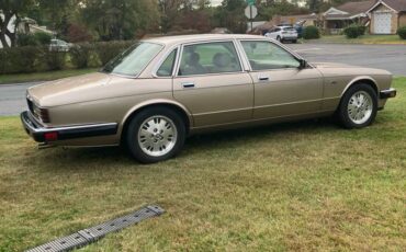 Jaguar-1994-custom-2