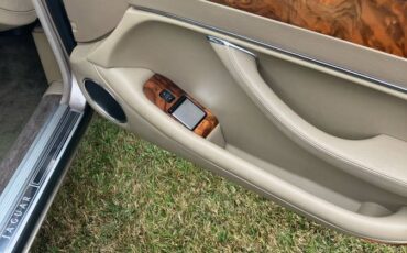 Jaguar-1994-custom-9