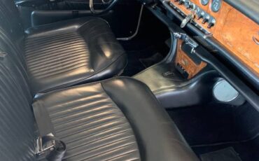 Jaguar-420-1967-black-5
