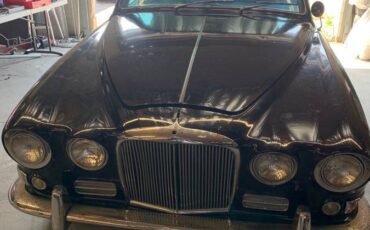 Jaguar-420-1967-black-6