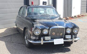 Jaguar-420S-1967-Sedan-1