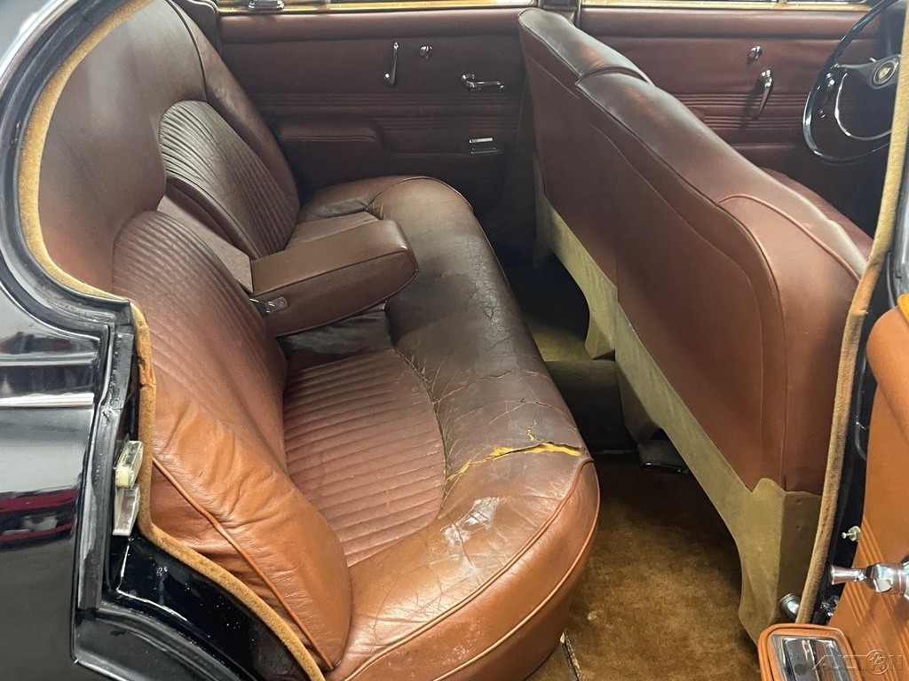 Jaguar-420S-1967-Sedan-19