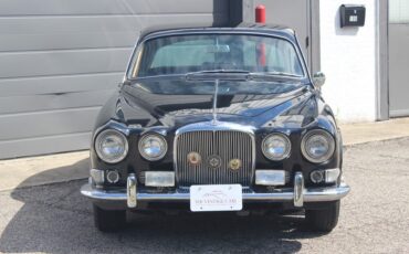 Jaguar-420S-1967-Sedan-5