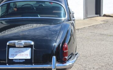 Jaguar-420S-1967-Sedan-7