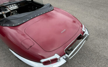 Jaguar-E-Type-1963-Convertible-11