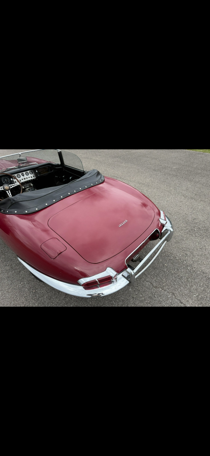 Jaguar-E-Type-1963-Convertible-11
