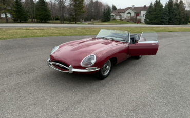 Jaguar-E-Type-1963-Convertible-14