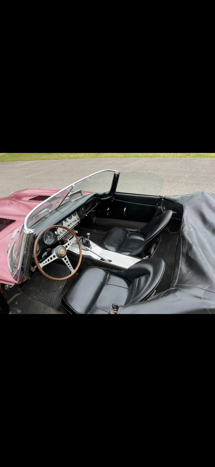Jaguar-E-Type-1963-Convertible-7