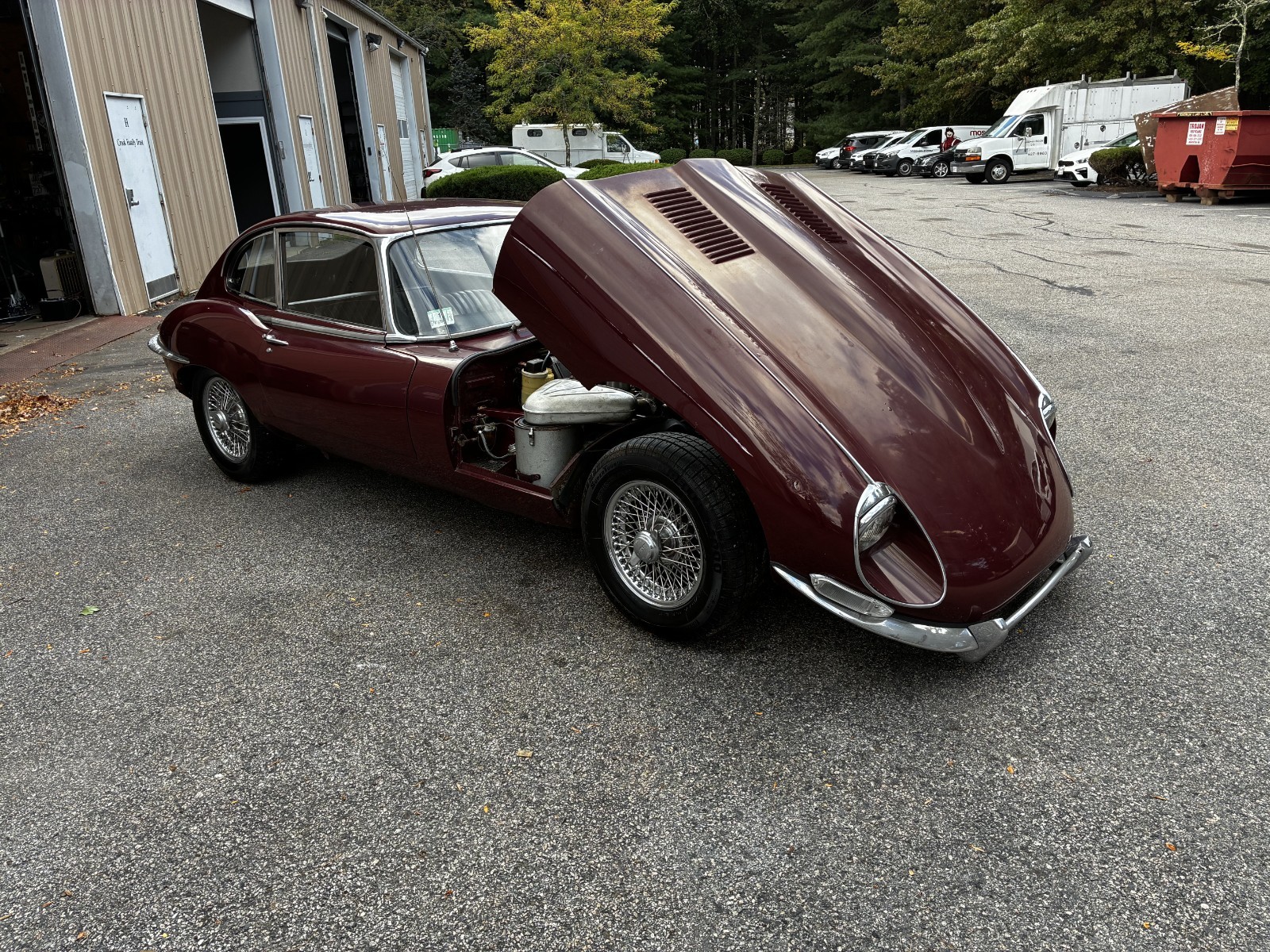 Jaguar-E-Type-1967-Coupe-1