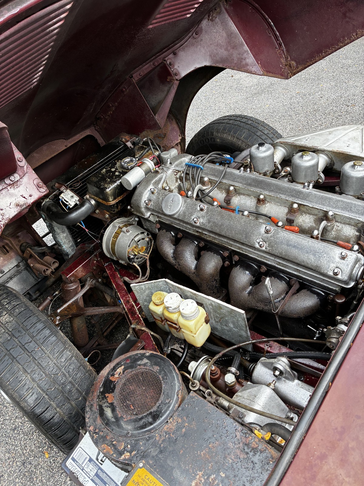 Jaguar-E-Type-1967-Coupe-16