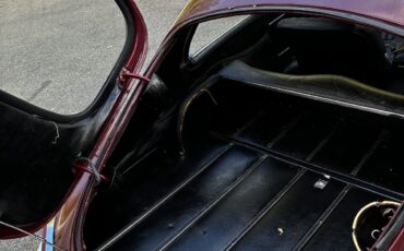 Jaguar-E-Type-1967-Coupe-8