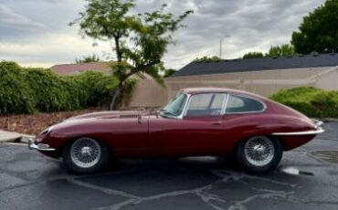 Jaguar-E-type-1968-Regency-Red-Black-Leather-18