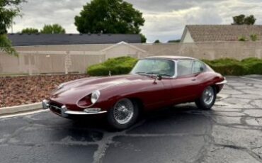 Jaguar-E-type-1968-Regency-Red-Black-Leather