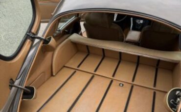 Jaguar-E-type-1972-13