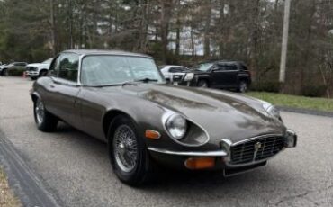 Jaguar-E-type-1972-20