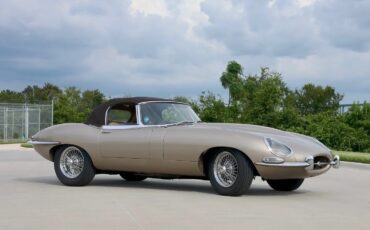 Jaguar-E-type-xke-1965-Opalescent-Golden-Sand-Light-Tan-10