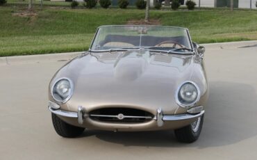 Jaguar-E-type-xke-1965-Opalescent-Golden-Sand-Light-Tan-13