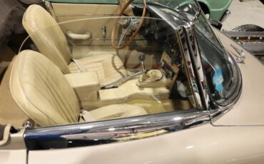 Jaguar-E-type-xke-1965-Opalescent-Golden-Sand-Light-Tan-8