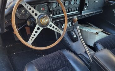 Jaguar-E-type-xke-1970-White-Black-2