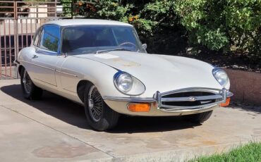 Jaguar-E-type-xke-1970-White-Black