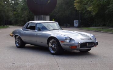 Jaguar-E-type-xke-1974-Silver-Black-Leather