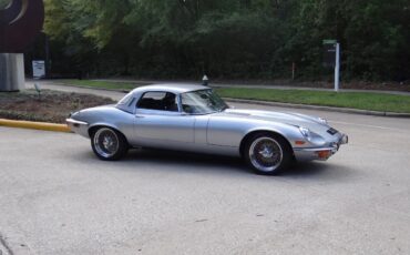 Jaguar-E-type-xke-1974-Silver-Black-Leather-4