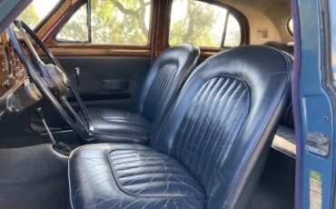 Jaguar-Mk-i-1959-Blue-Blue-11