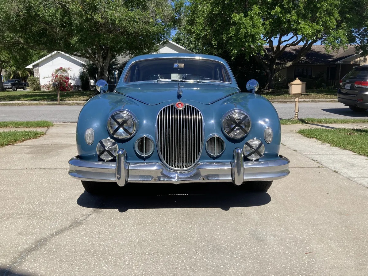 Jaguar-Mk-i-1959-Blue-Blue-6
