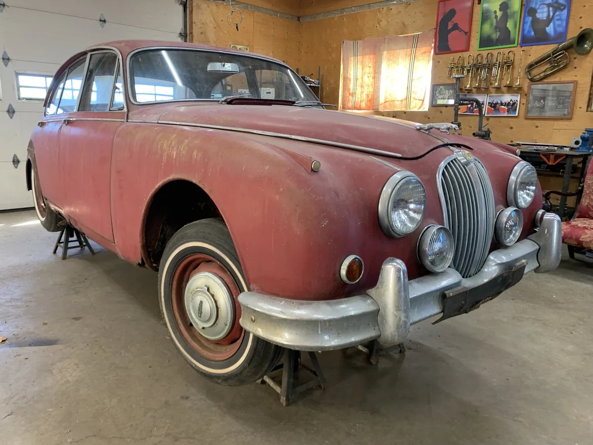 Jaguar-Mk-ii-1962-Red-Grey-2