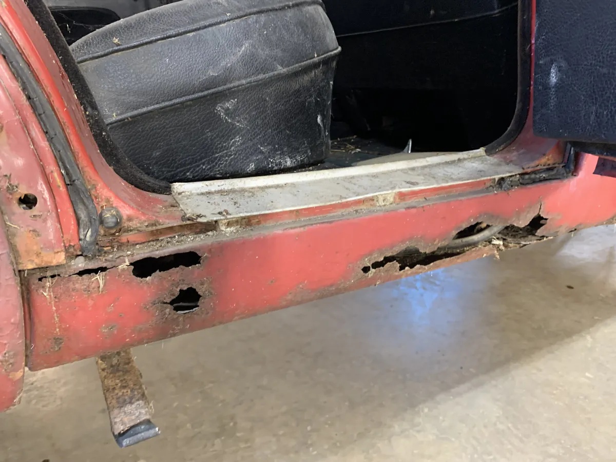 Jaguar-Mk-ii-1962-Red-Grey-9