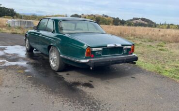 Jaguar-XJ-1976-Coupe-6