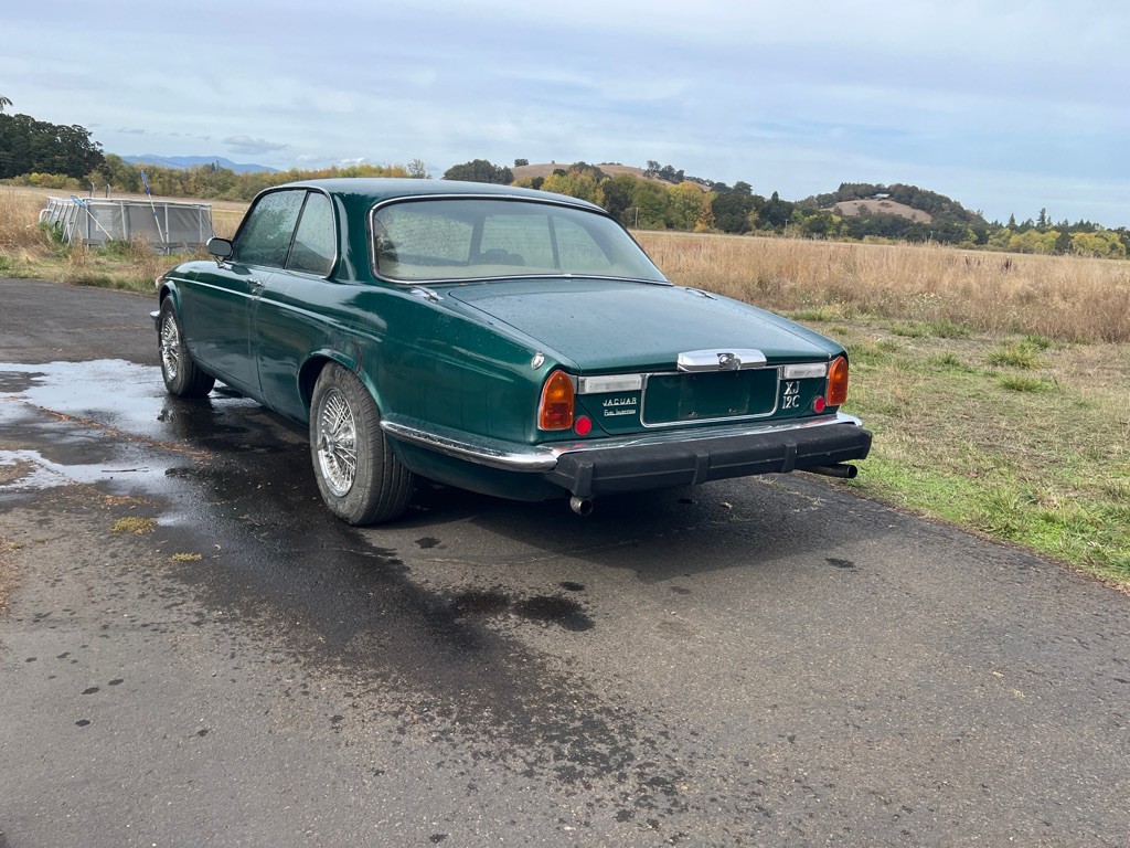 Jaguar-XJ-1976-Coupe-6
