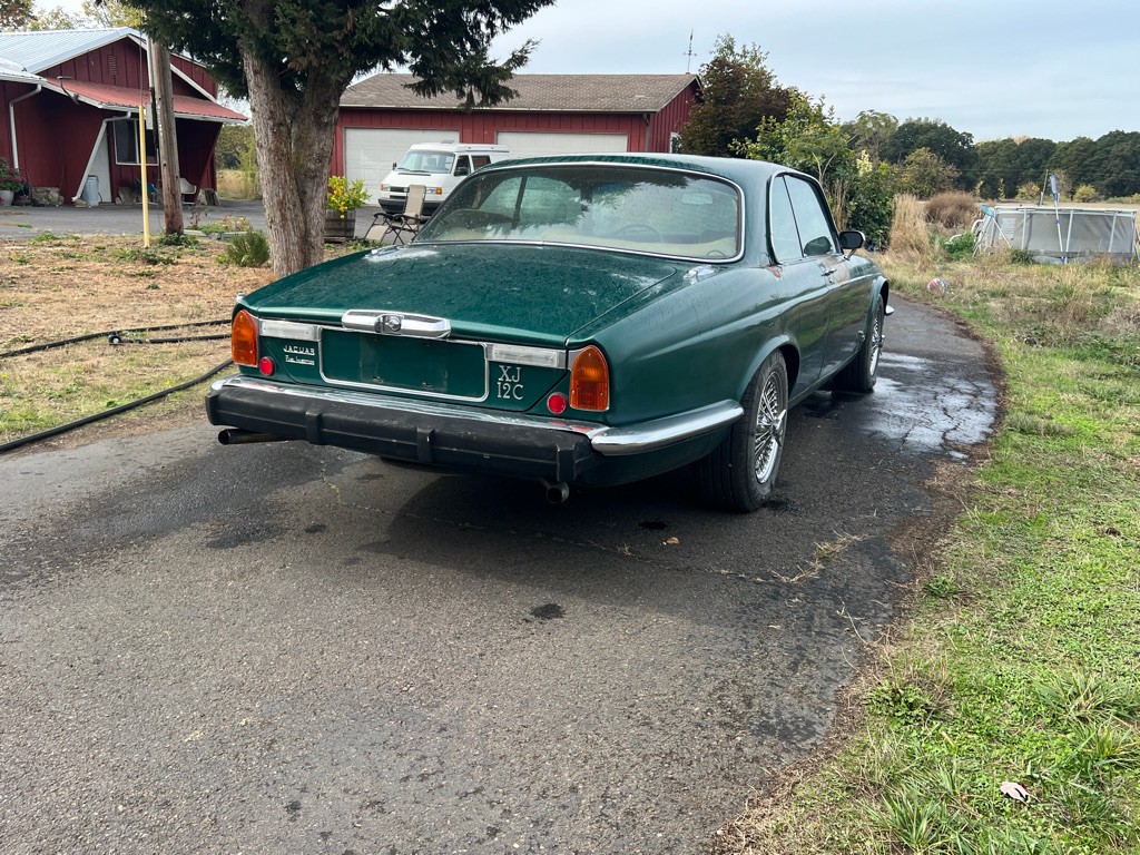 Jaguar-XJ-1976-Coupe-7