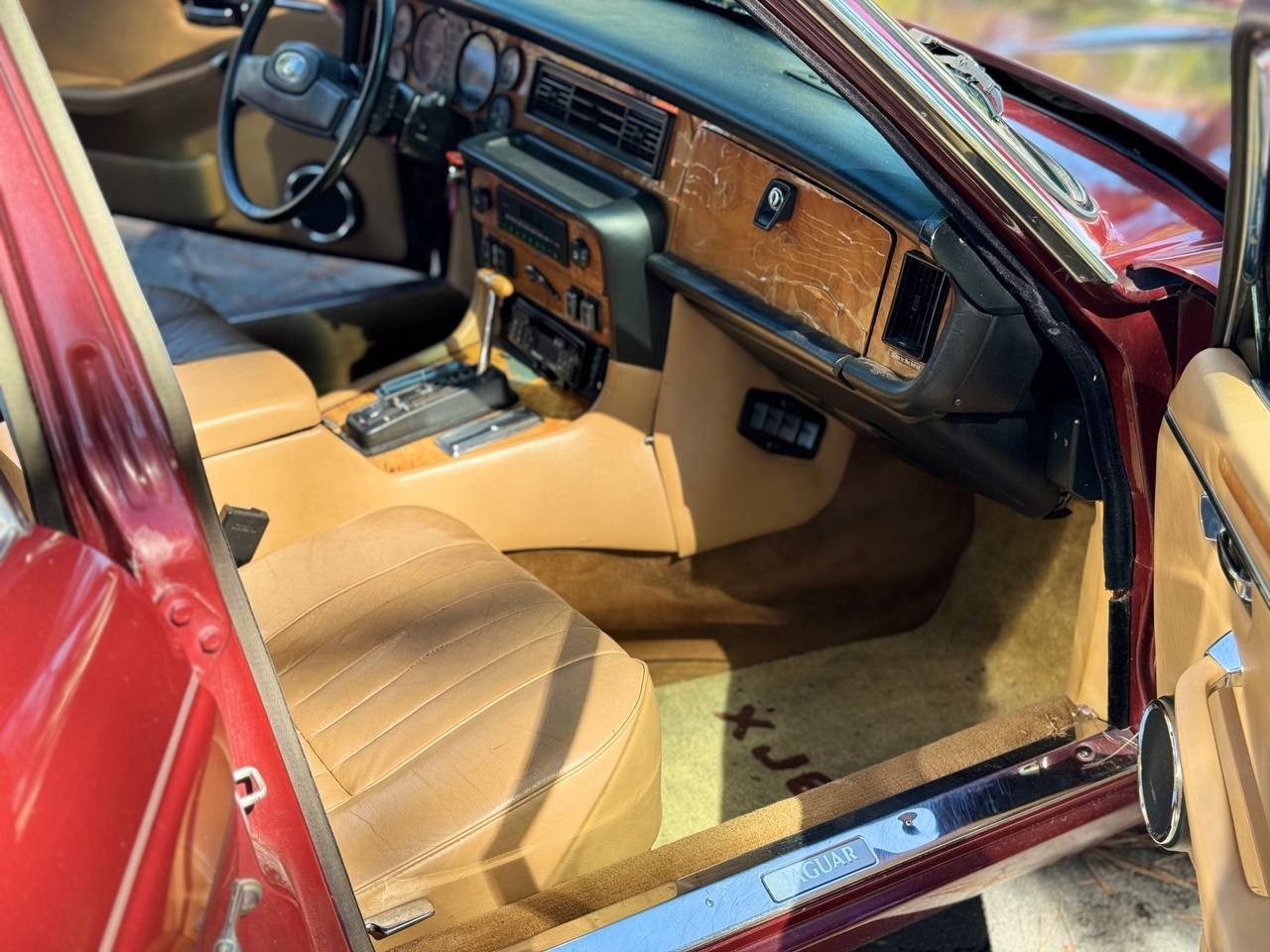 Jaguar-XJ6-1986-Sedan-18