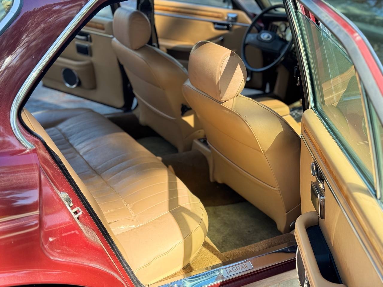 Jaguar-XJ6-1986-Sedan-5