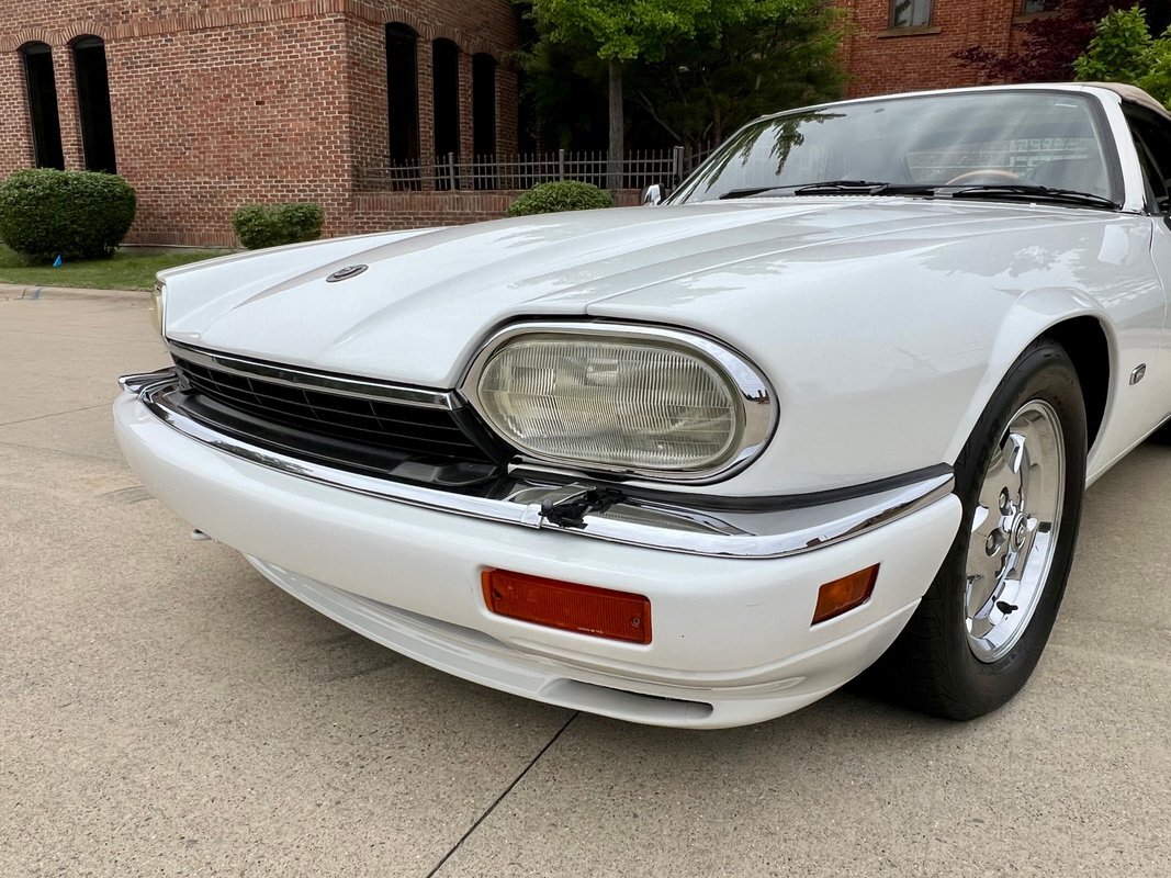 Jaguar-XJ6-1996-Convertible-13