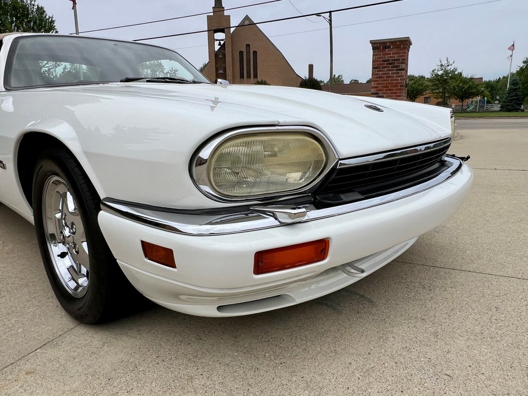 Jaguar-XJ6-1996-Convertible-14