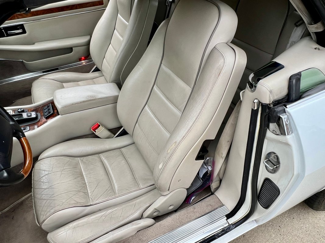 Jaguar-XJ6-1996-Convertible-36